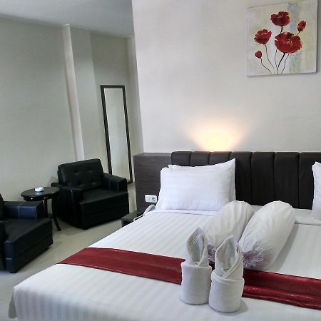 Grand Indobaru Hotel Selatpanjang エクステリア 写真