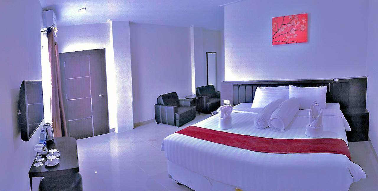 Grand Indobaru Hotel Selatpanjang エクステリア 写真