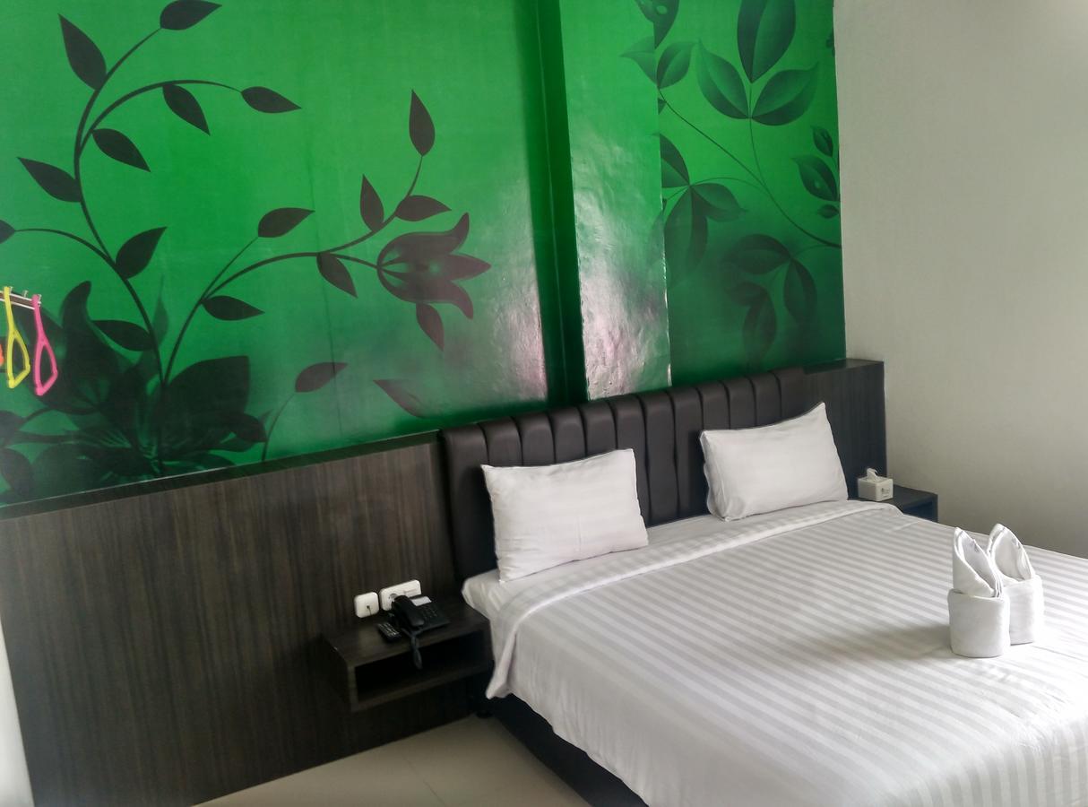 Grand Indobaru Hotel Selatpanjang エクステリア 写真