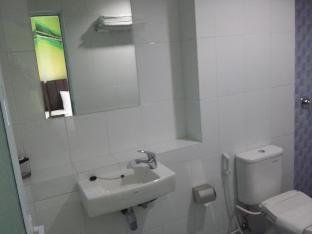 Grand Indobaru Hotel Selatpanjang エクステリア 写真
