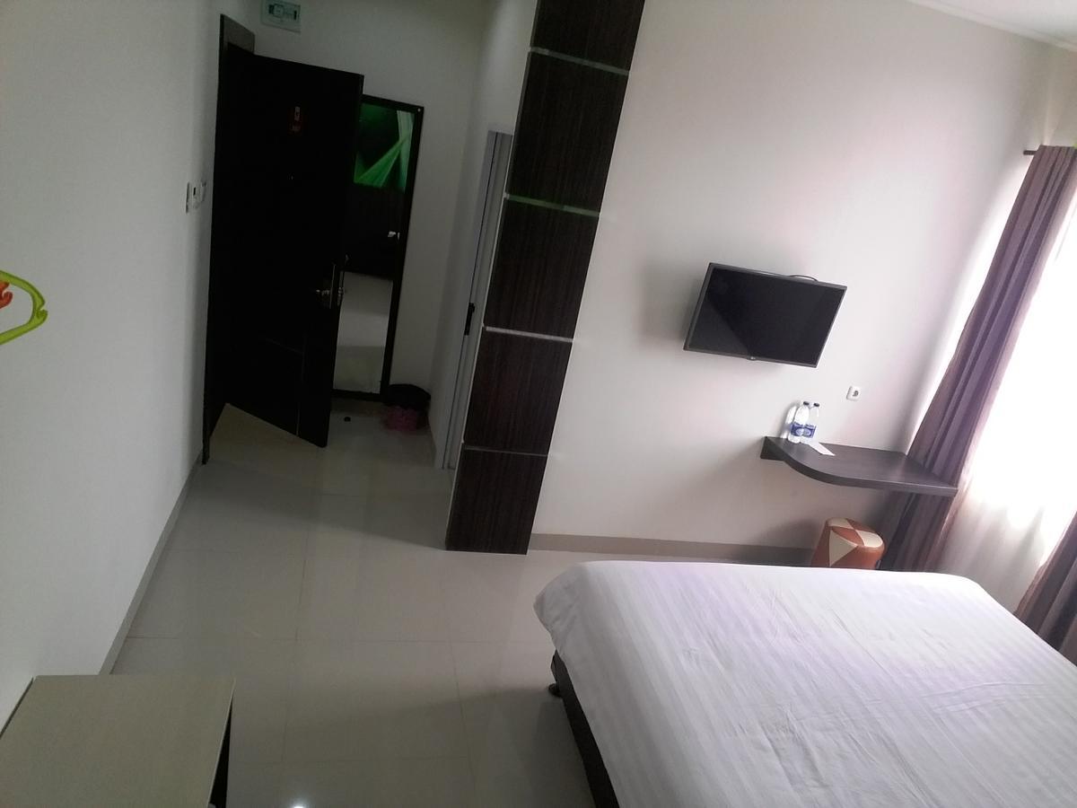 Grand Indobaru Hotel Selatpanjang エクステリア 写真
