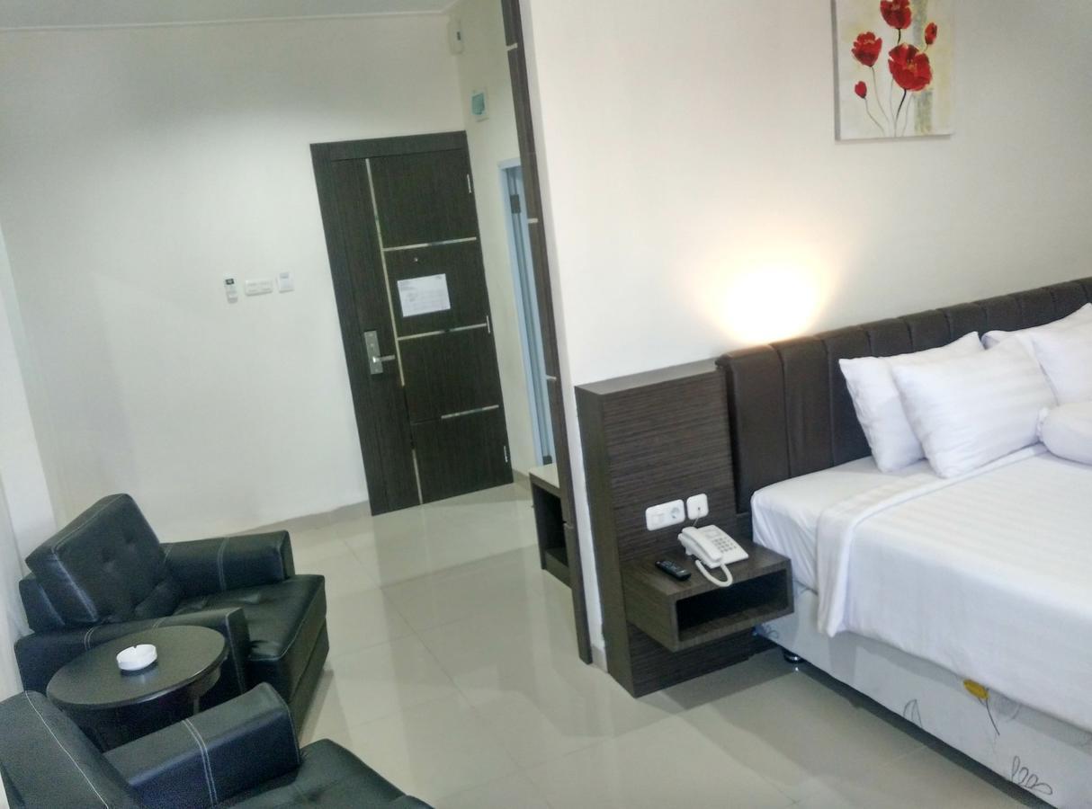 Grand Indobaru Hotel Selatpanjang エクステリア 写真