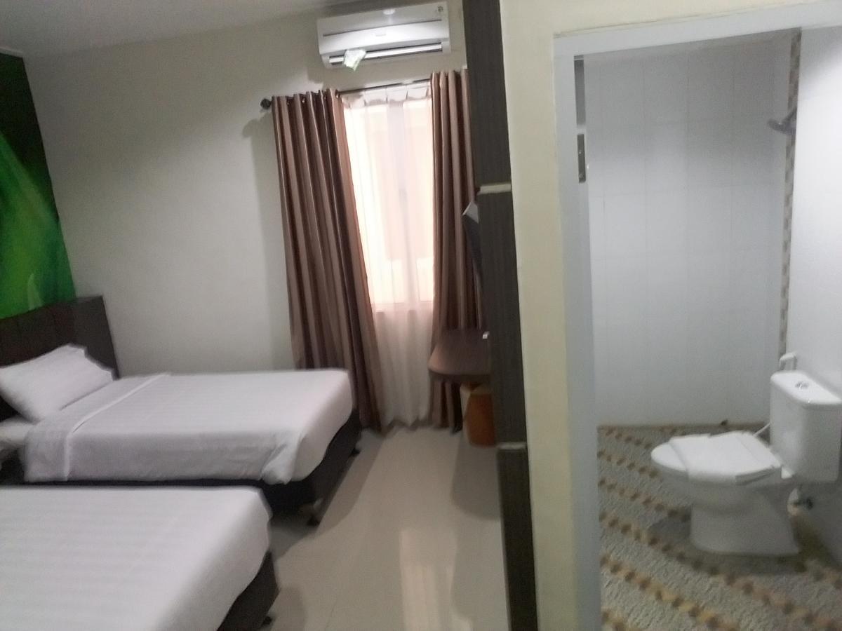 Grand Indobaru Hotel Selatpanjang エクステリア 写真