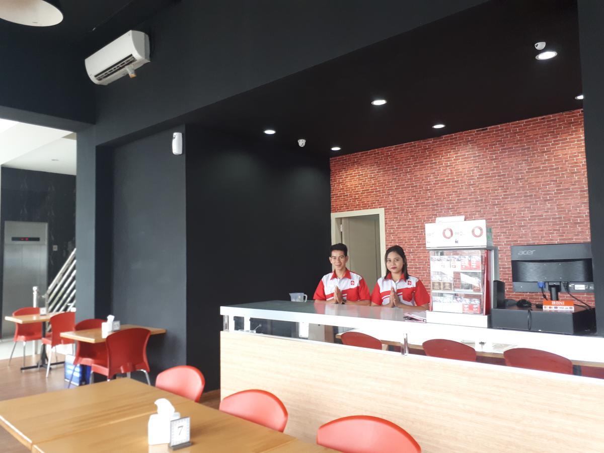 Grand Indobaru Hotel Selatpanjang エクステリア 写真