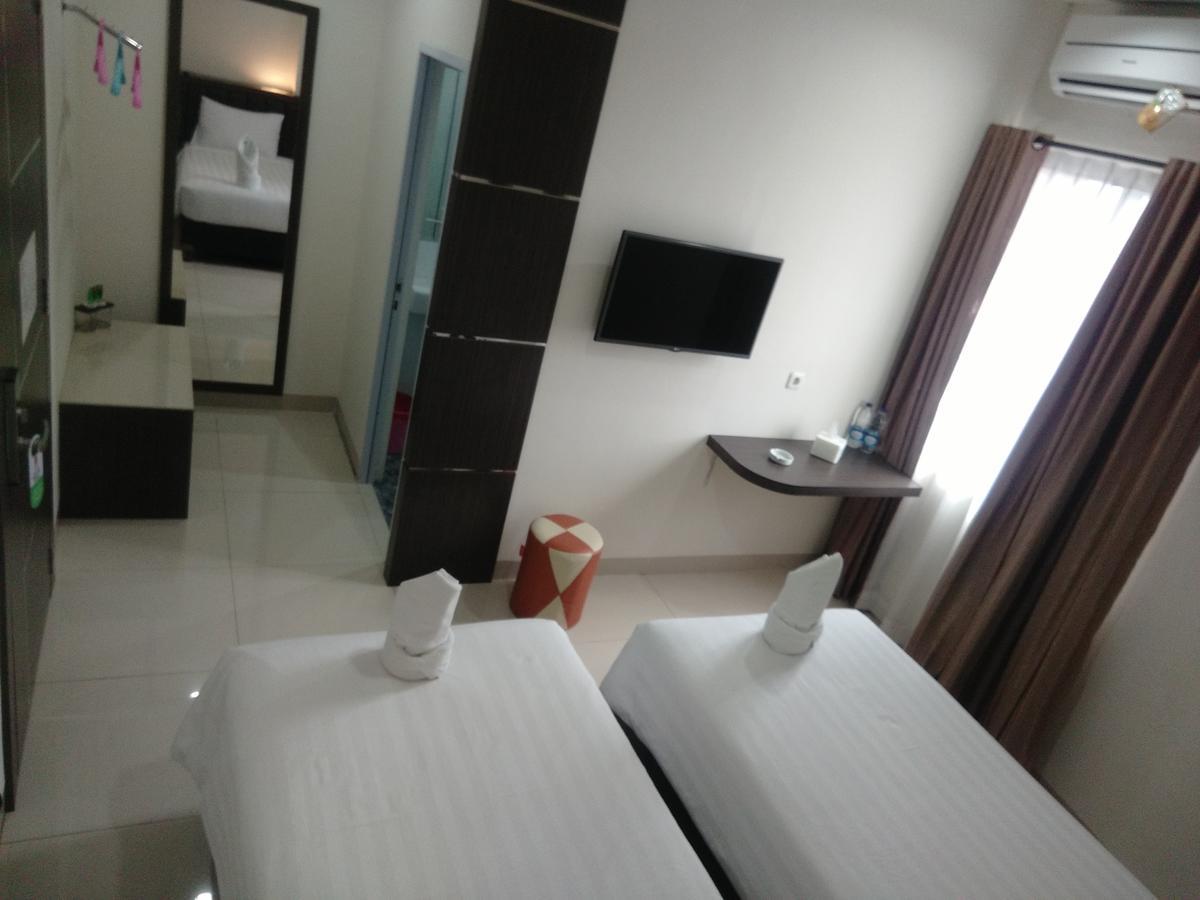 Grand Indobaru Hotel Selatpanjang エクステリア 写真