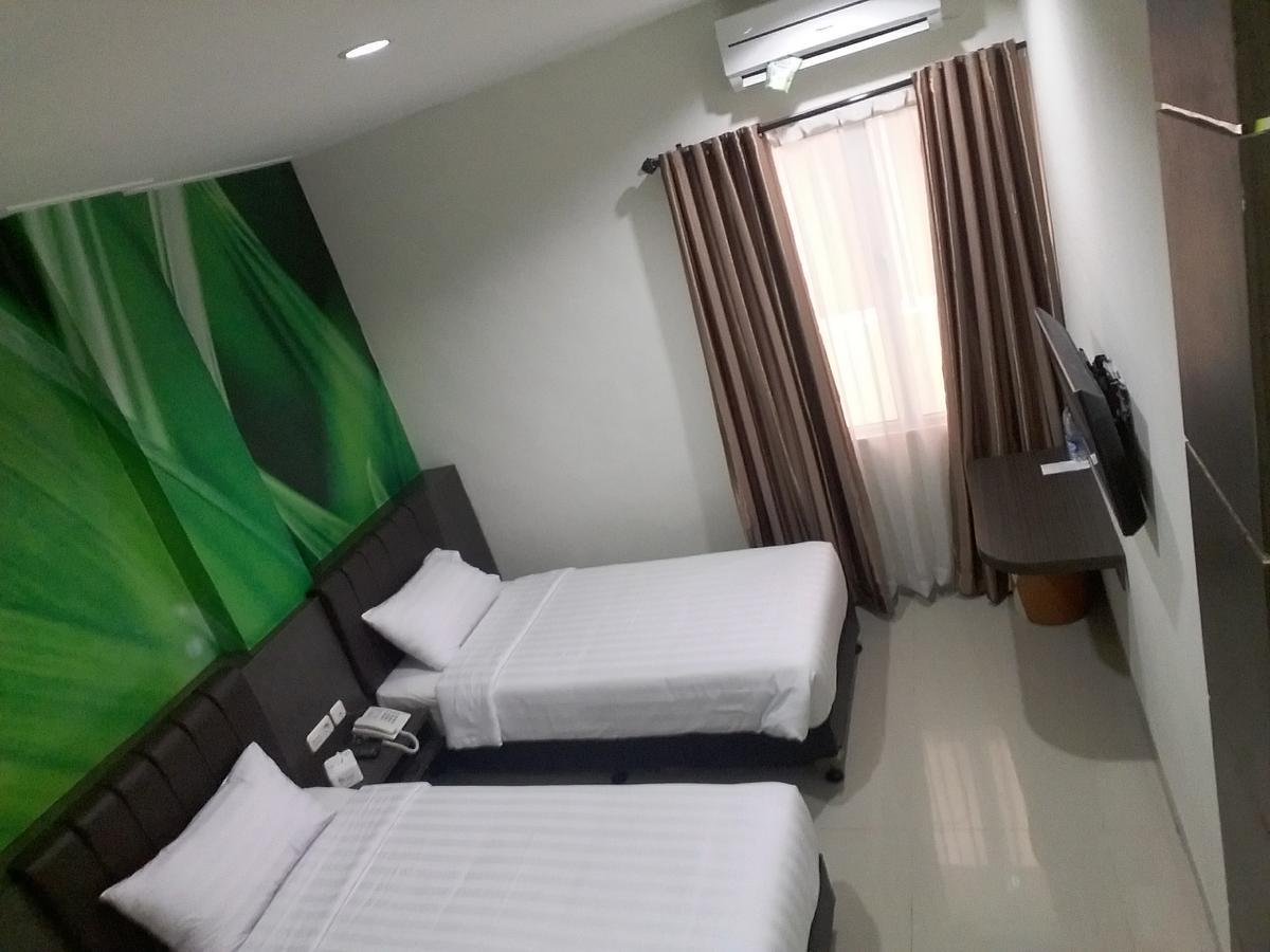 Grand Indobaru Hotel Selatpanjang エクステリア 写真