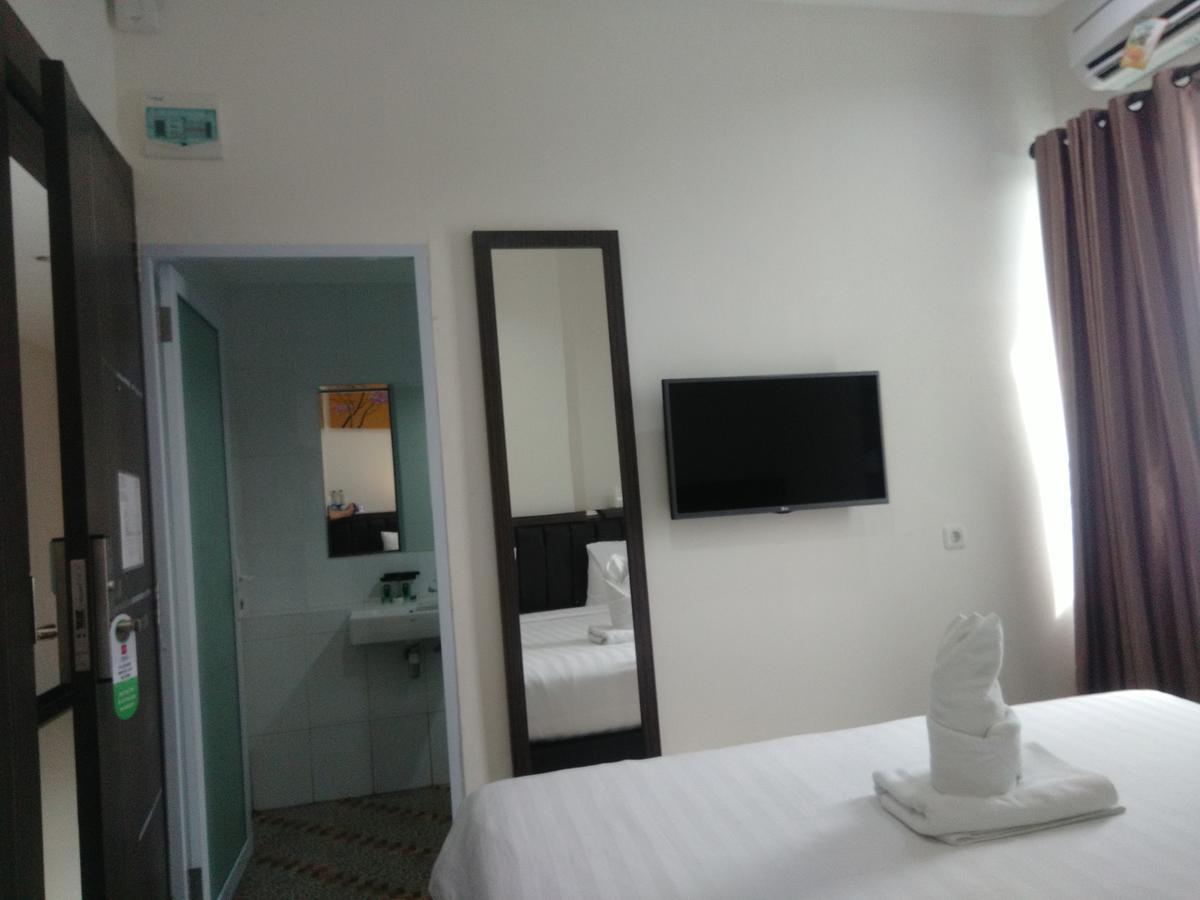 Grand Indobaru Hotel Selatpanjang エクステリア 写真